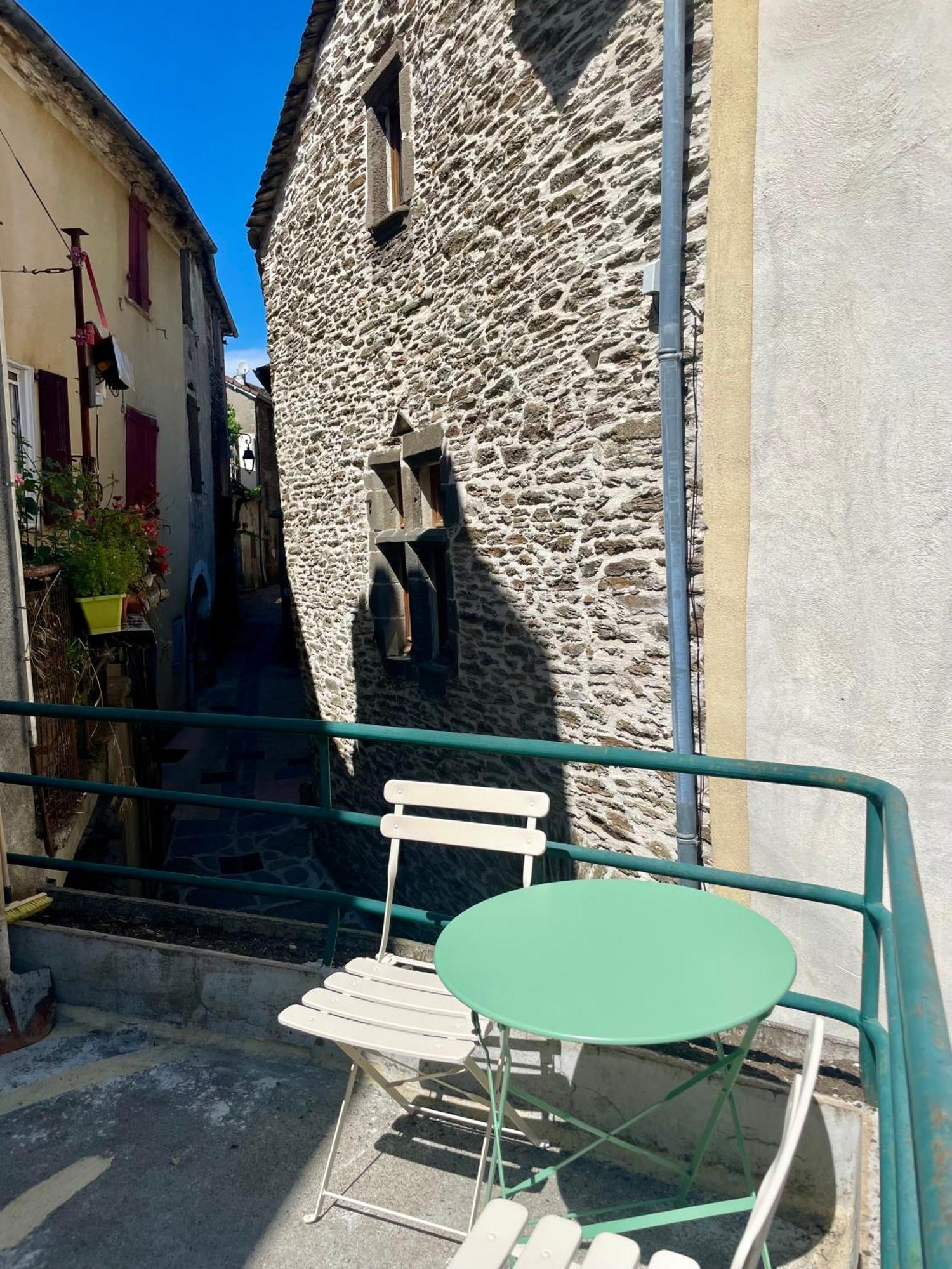 Апартаменты T2 Renove Avec Terrasse Au Coeur Des Cevennes Saint-Germain-de-Calberte Экстерьер фото